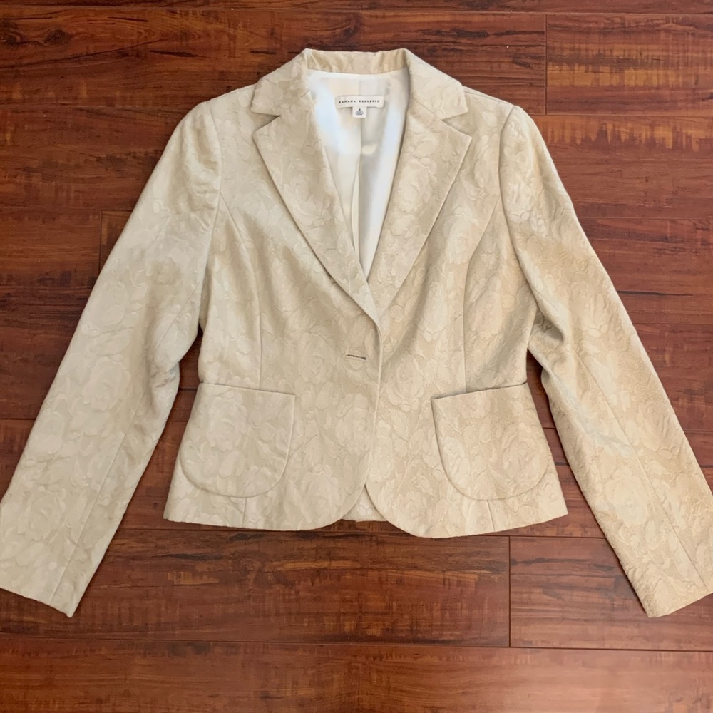Banana Republic size 4 gold floral brocade blazer